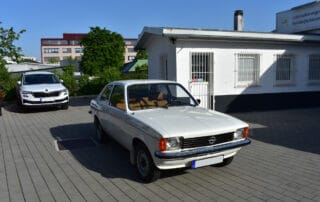 Opel_kadett_C_Innenausstattung_lackierung