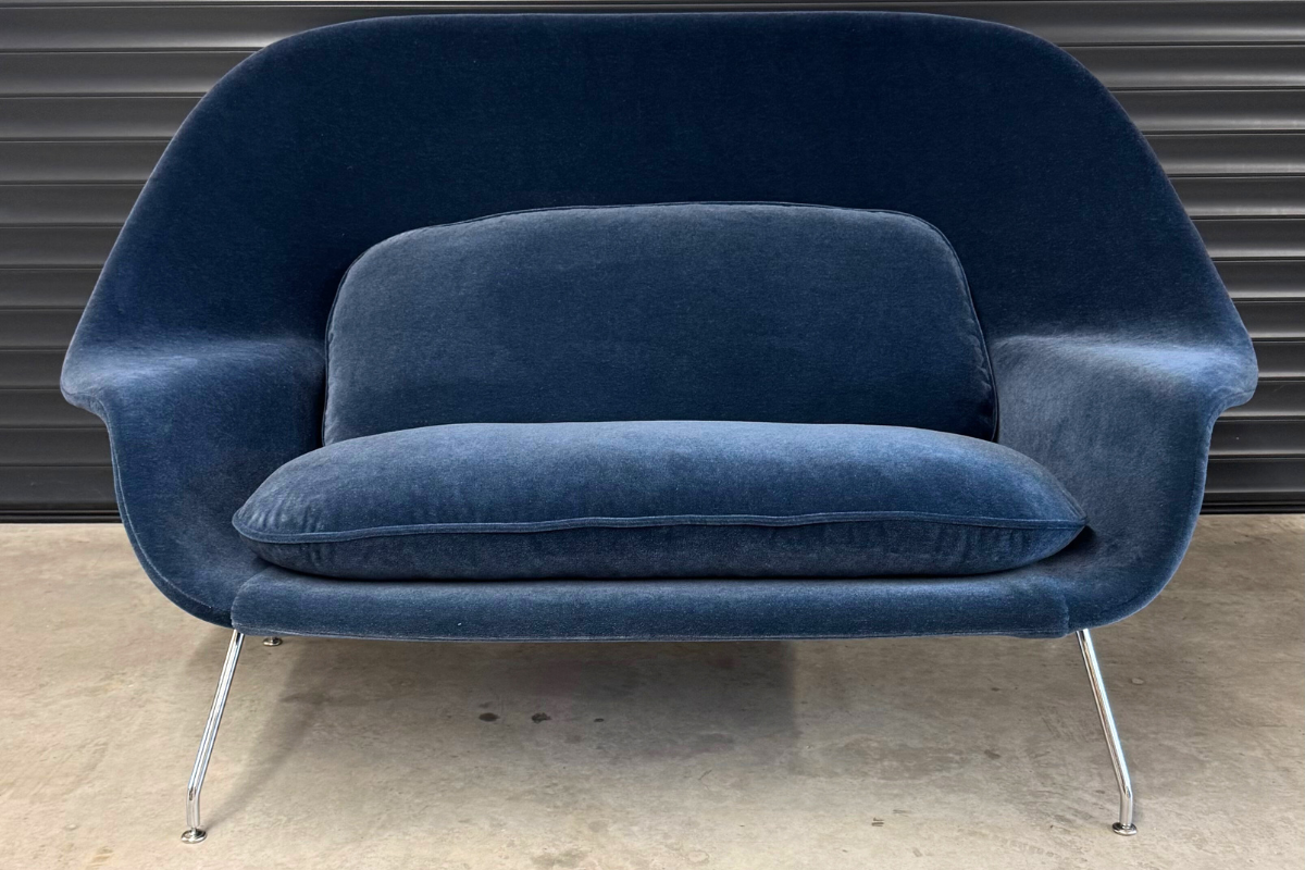 Knoll Womb Sette Sofa neu beziehen lassen
